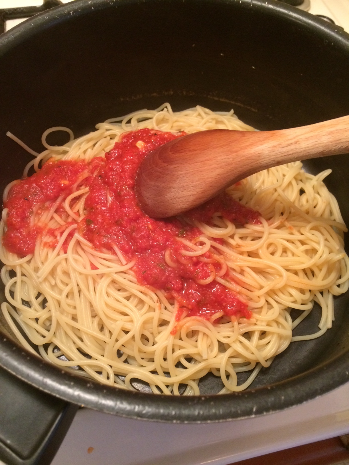 SPAGHETTI WITH TOMATO SAUCE (Spaghetti al Pomodoro) – What a Wonderful Life